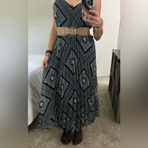 Nashville Ready Tommy Hilfiger Criss Cross Dress with Pleats Size 4